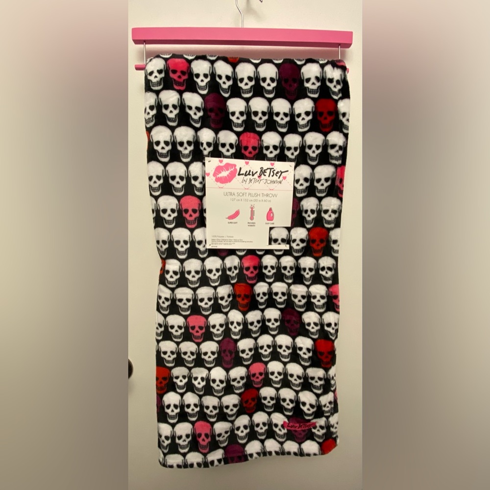 Luv Betsey Ultra Soft Plush Throw by Betsey Johnson